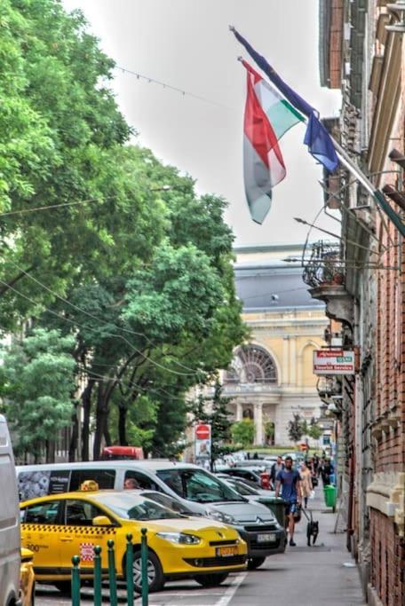 شقة Nefelejcs Near The Keleti Railway Station بودابست المظهر الخارجي الصورة